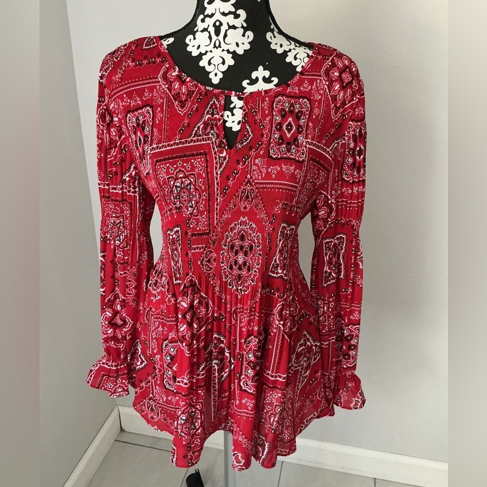 KEREN hart Red Paisley Blouse SzM